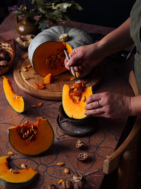 fotografia lifestyle przdstawiająca kulinarny kadr z dynia w roli głównej