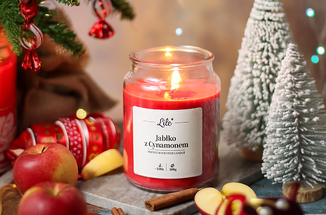 świąteczne zdjęcie produktowe ze świecą zapachową